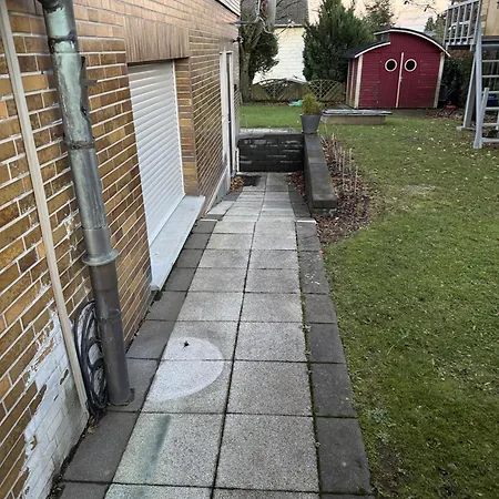 Am Waldrand Ruhe & *