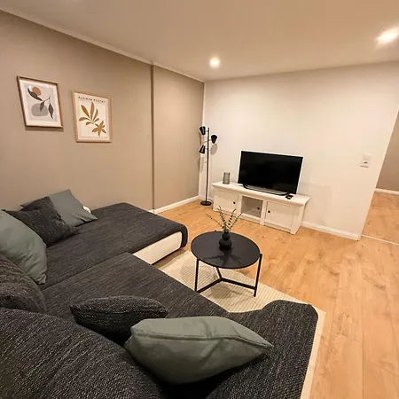 Am Waldrand Ruhe & 아파트