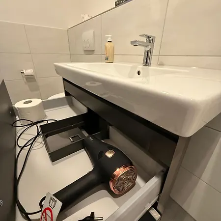 Am Waldrand Ruhe & 아파트 *